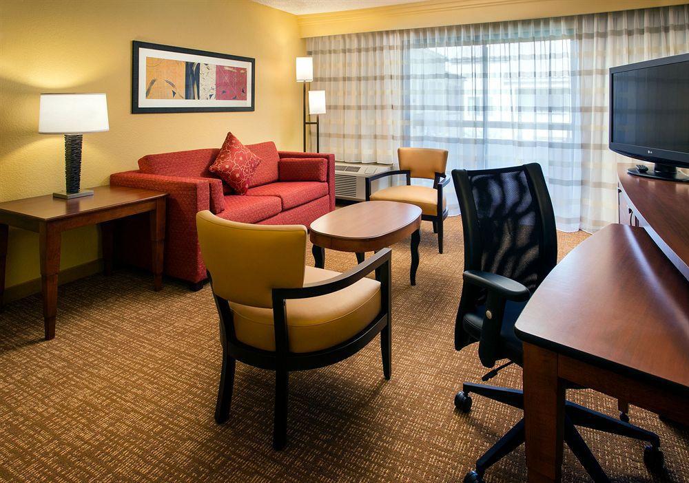 Courtyard Anaheim Buena Park Hotell Exteriör bild